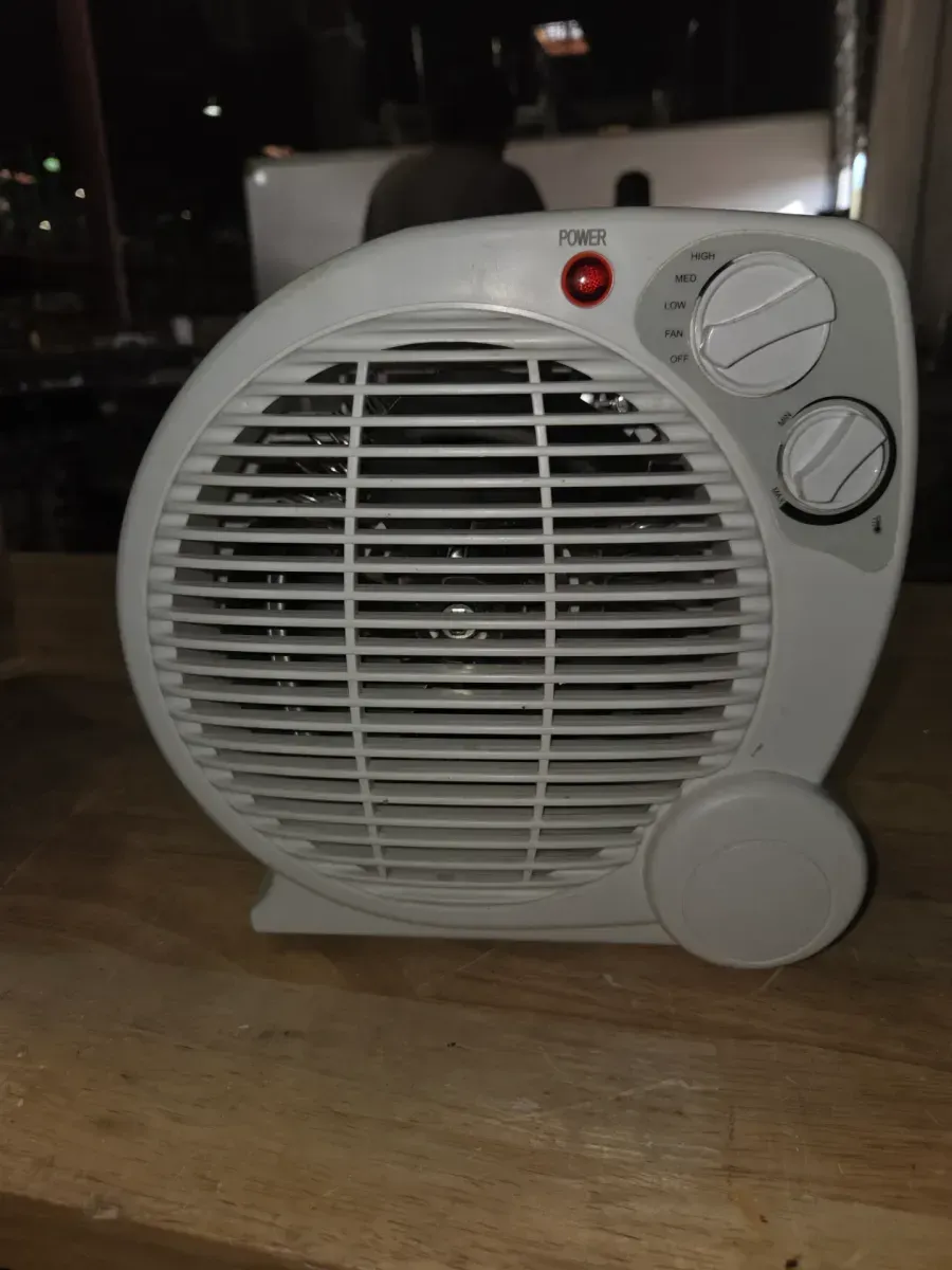 Pelonis 1500-Watt Electric Fan Forced Portable Heater - image 2