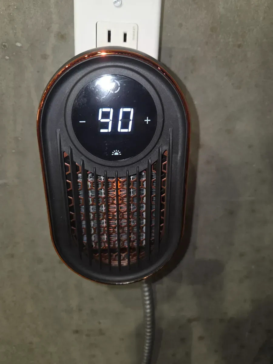 3296 BTU 800-Watt 6.9 in Copper Core Plug-In Personal Ceramic Radiant Electric Heater - image 2