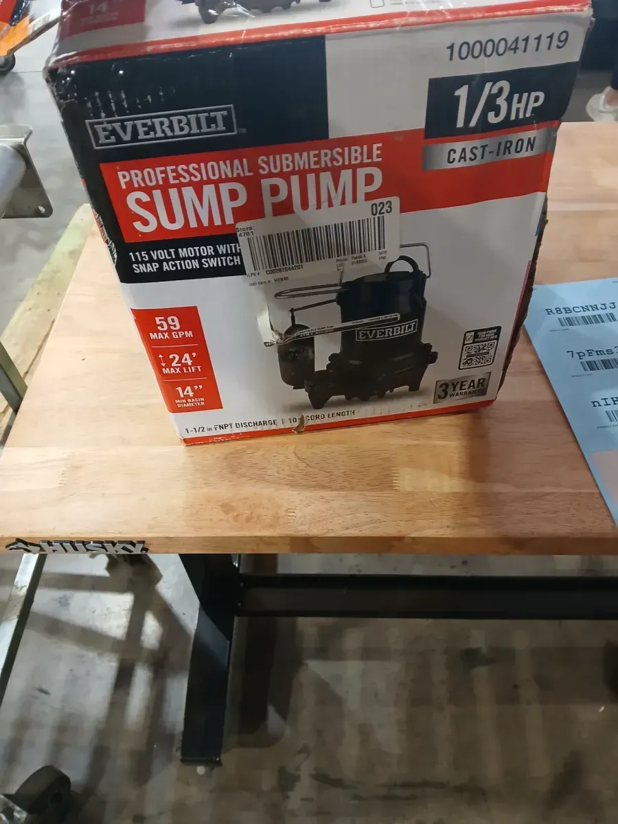 1/3 HP Cast Iron Submersible Sump Pump - image 2