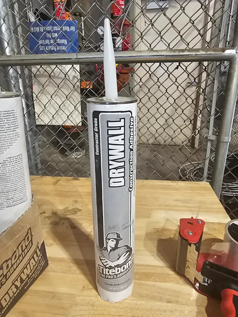 *** Pack of 12 *** 28 oz. Contractor Grade Drywall Adhesive - image 2