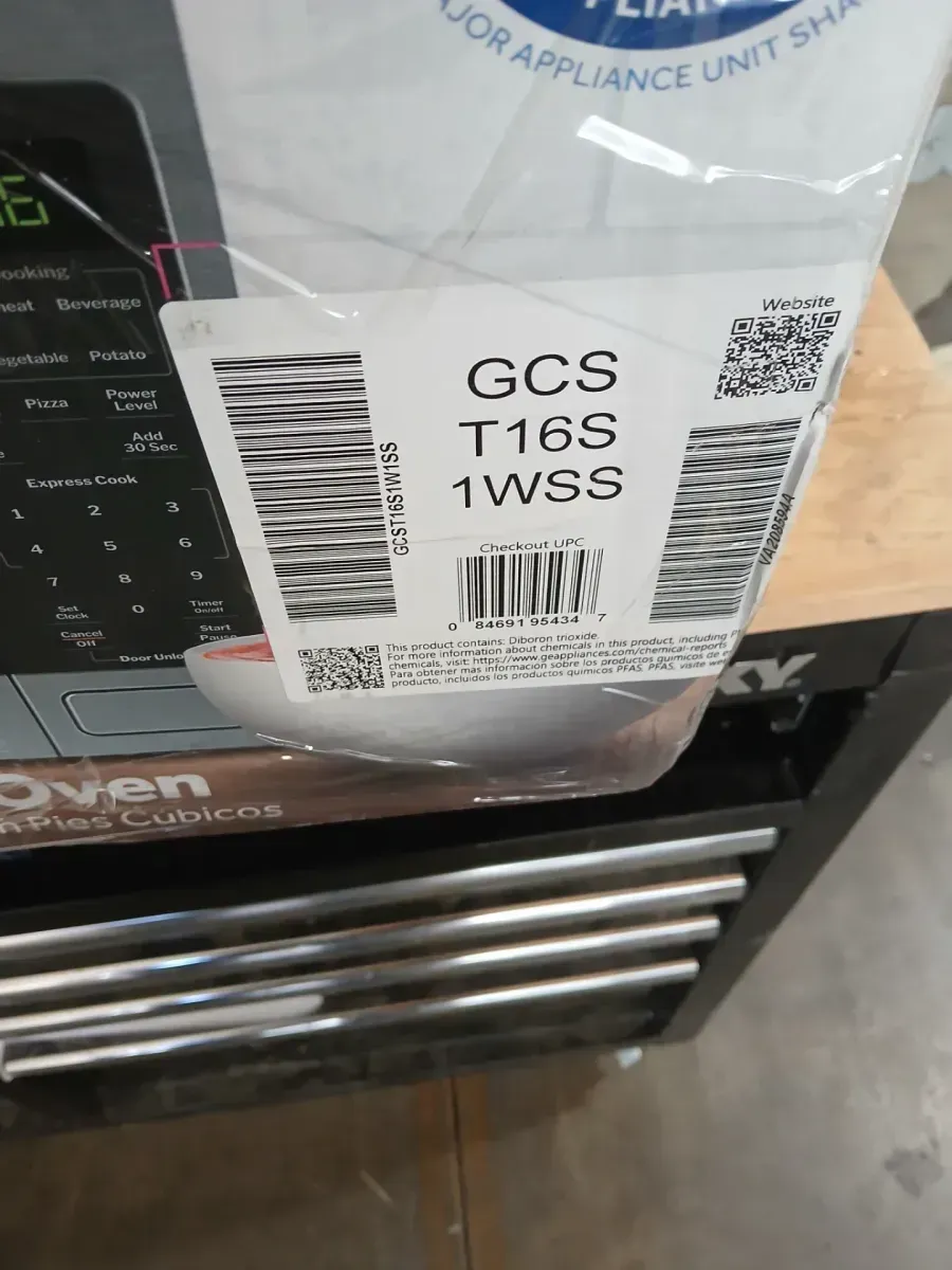 1.6 Cu. Ft. Countertop Microwave Oven - image 5