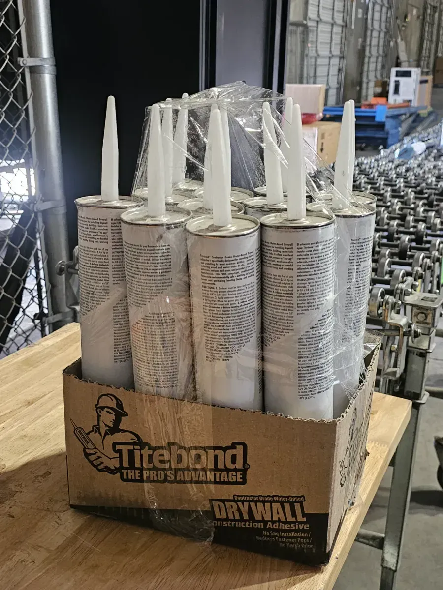 *** Pack of 12 *** 28 oz. Contractor Grade Drywall Adhesive - image 5