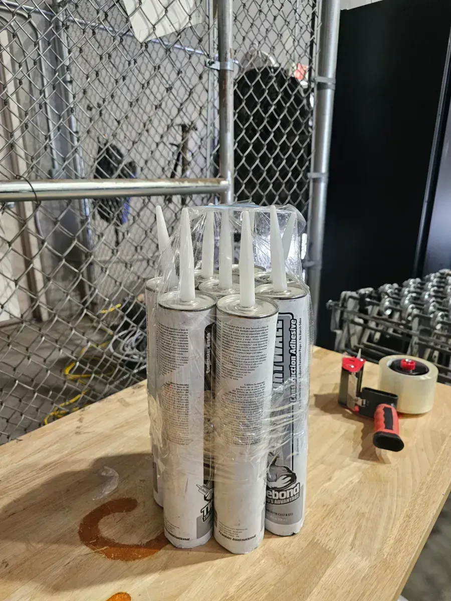 *** Pack of 12 *** 28 oz. Contractor Grade Drywall Adhesive - image 4