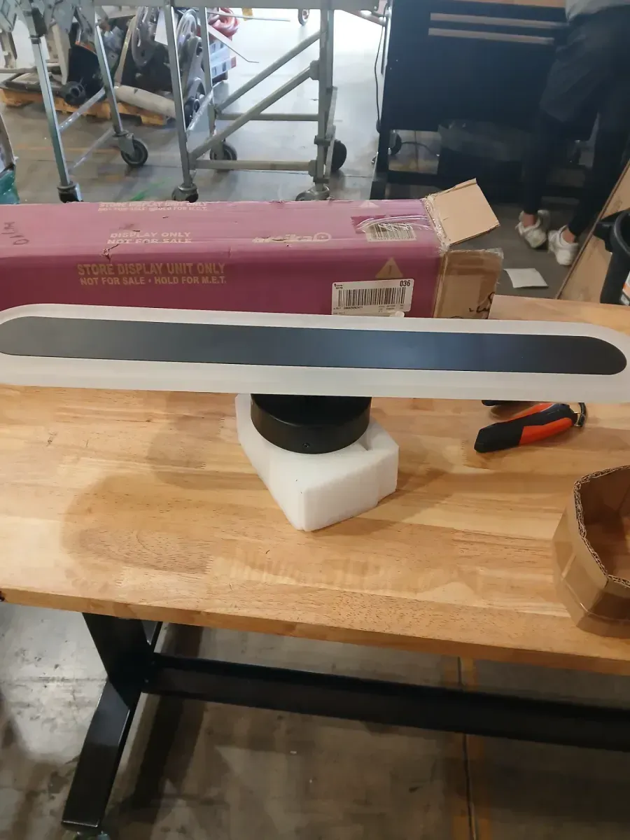 Pista 27 in 1-Light Black LED Integrated Vanity Light Bar - image 3