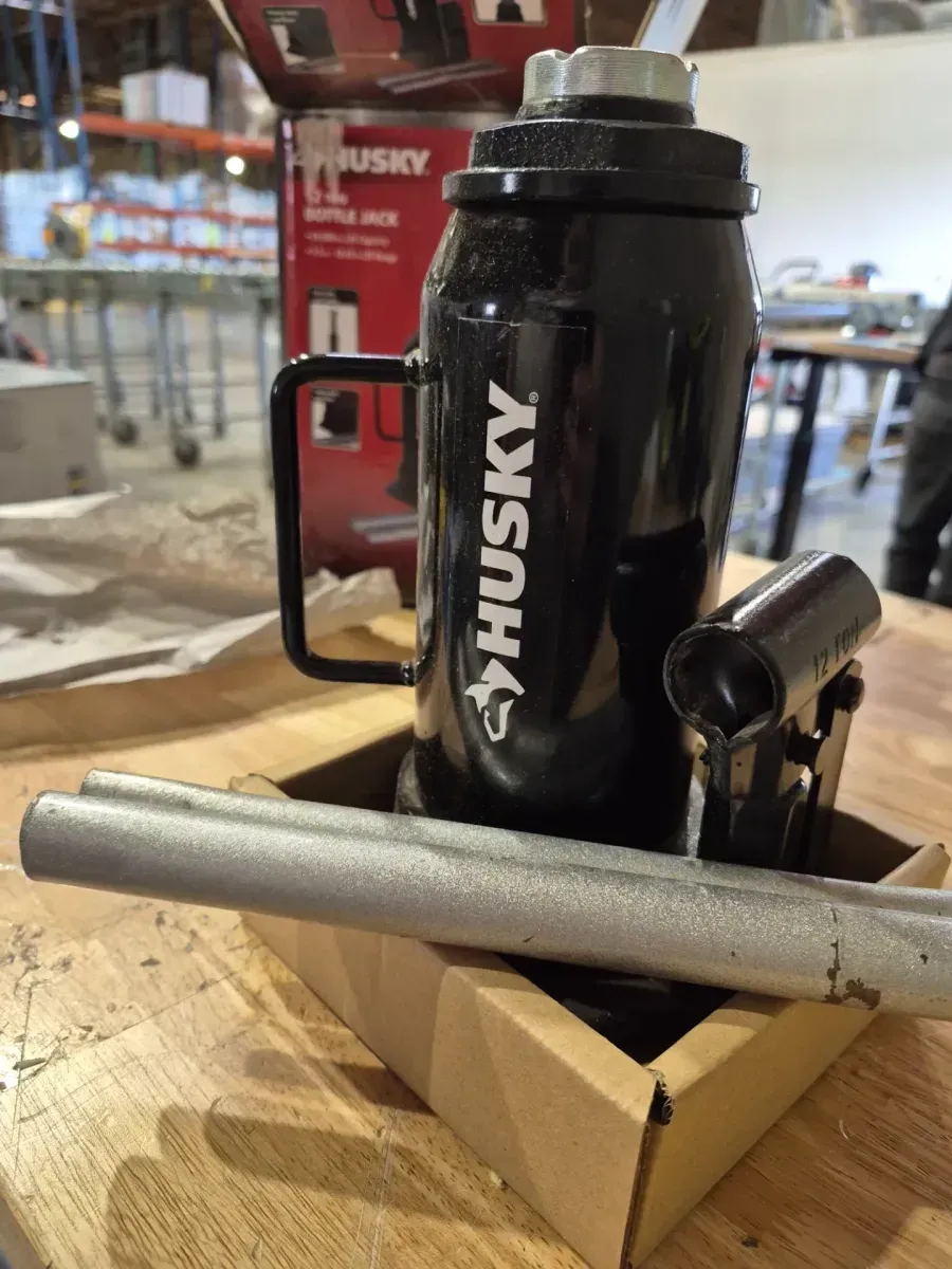 12-Ton Hydraulic Bottle Car Jack - image 5