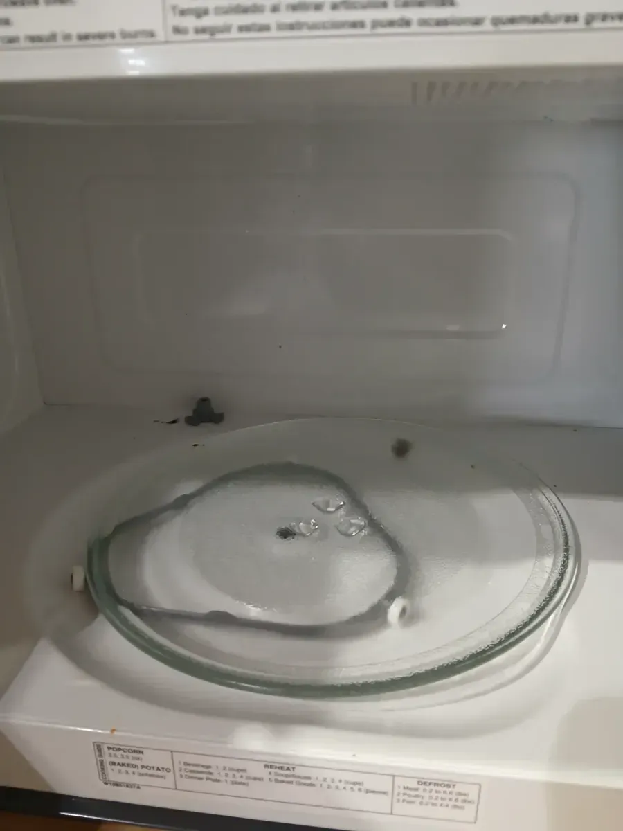 Amana 1.6 cu. ft. Stainless Steel Electric 1000-Watt Over the Range Microwave 300 Exhaust CFM with Add 0:30 Seconds - image 5