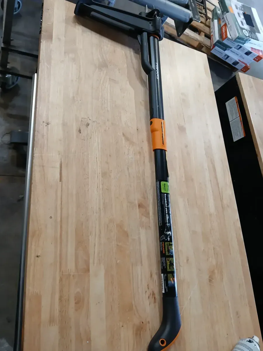 Fiskars 4-Claw Stand-Up Weeder - image 1