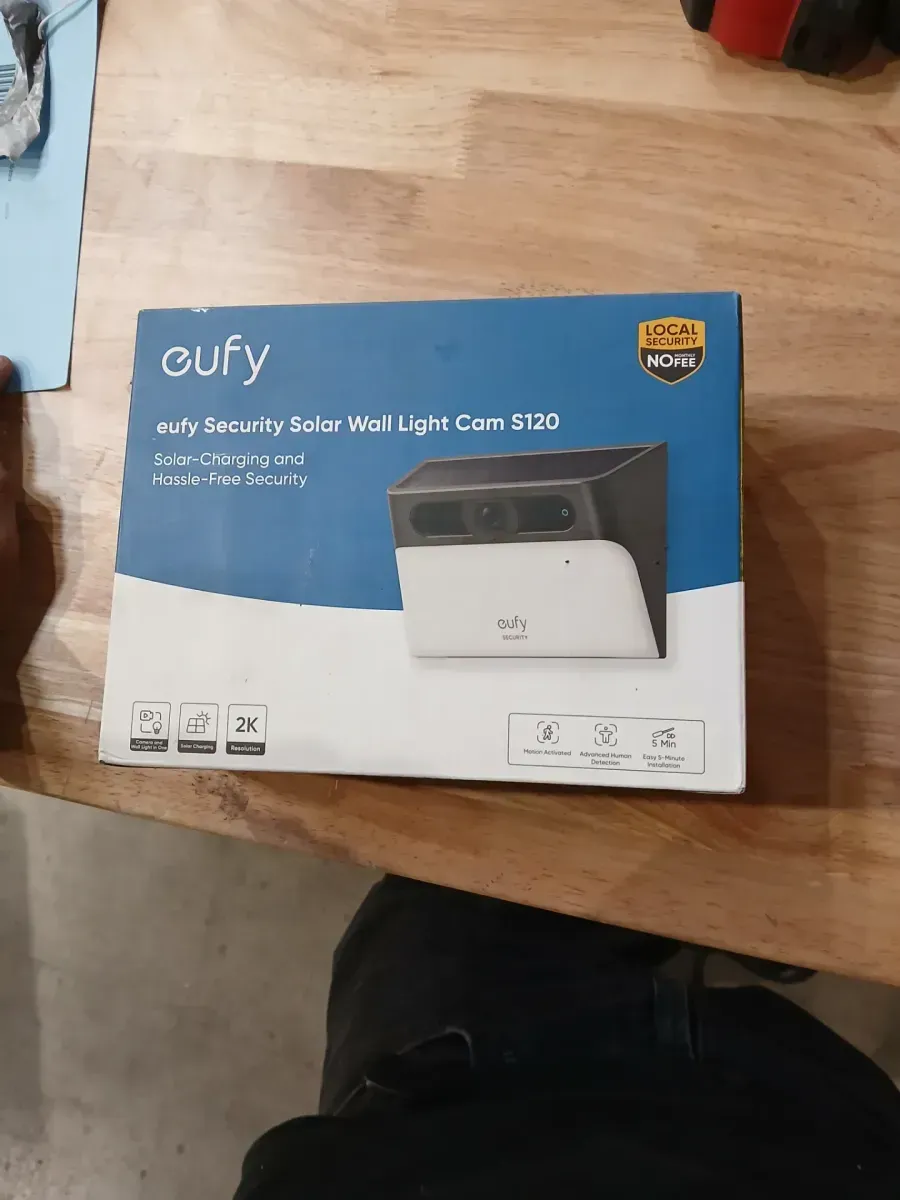 S120 Wireless Outdoor Solar Wall Light 2K Security Camera with Color Night Vision, Motion Detection, and No Monthly Fees - image 2