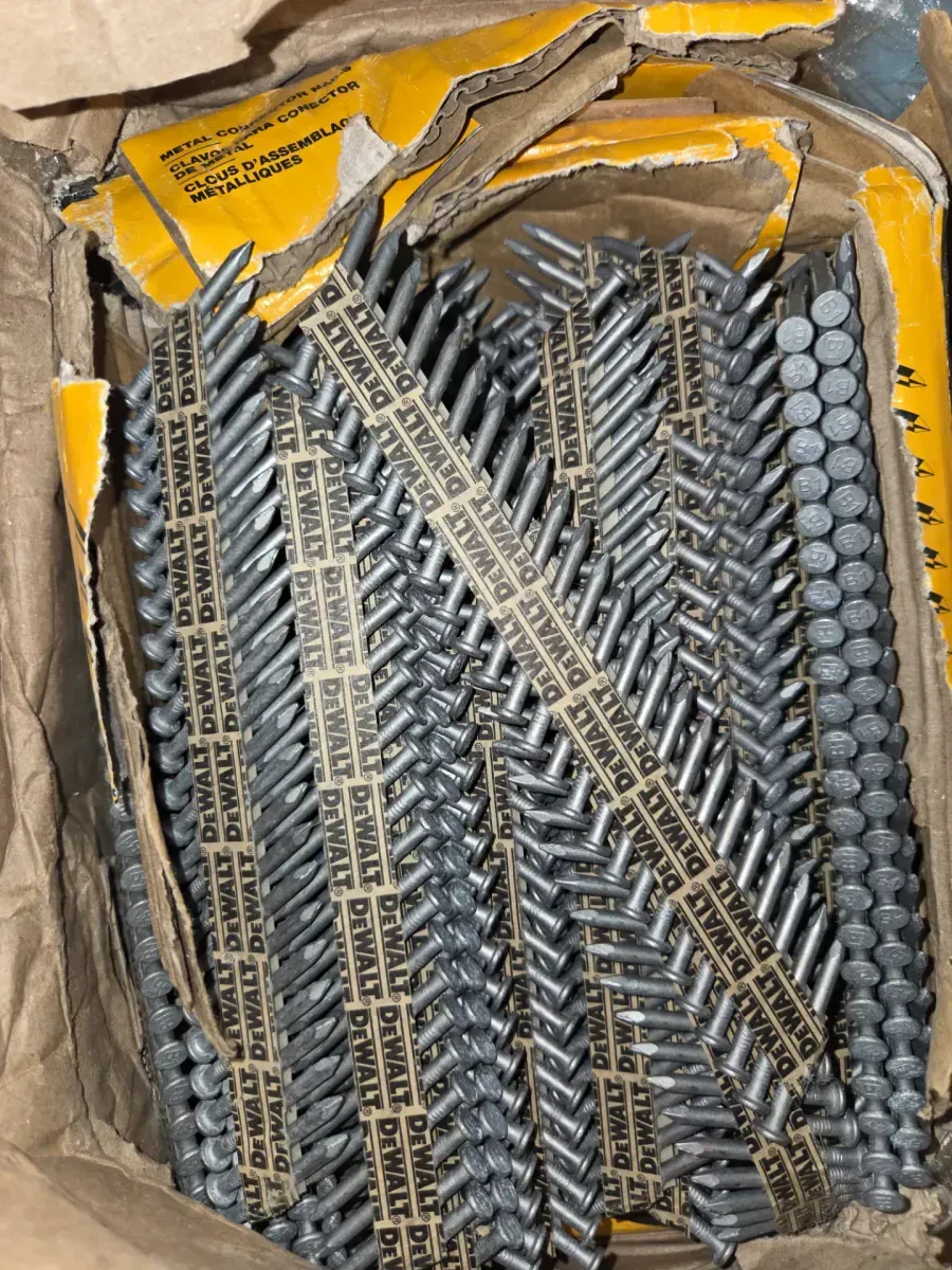 1-1/2 in. x 0.131 in. Galvanized Metal Connecting Nails 2000 per Box - image 2