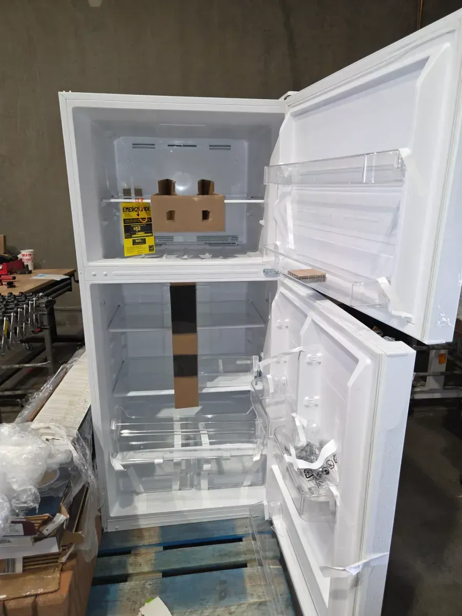 Vissani 18.1 cu. ft. Top Freezer Refrigerator with Adjustable Glass Shelving in White, Garage Ready - image 2