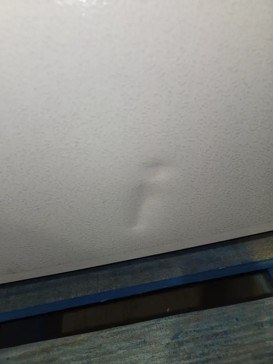 Vissani 18.1 cu. ft. Top Freezer Refrigerator with Adjustable Glass Shelving in White, Garage Ready - image 3