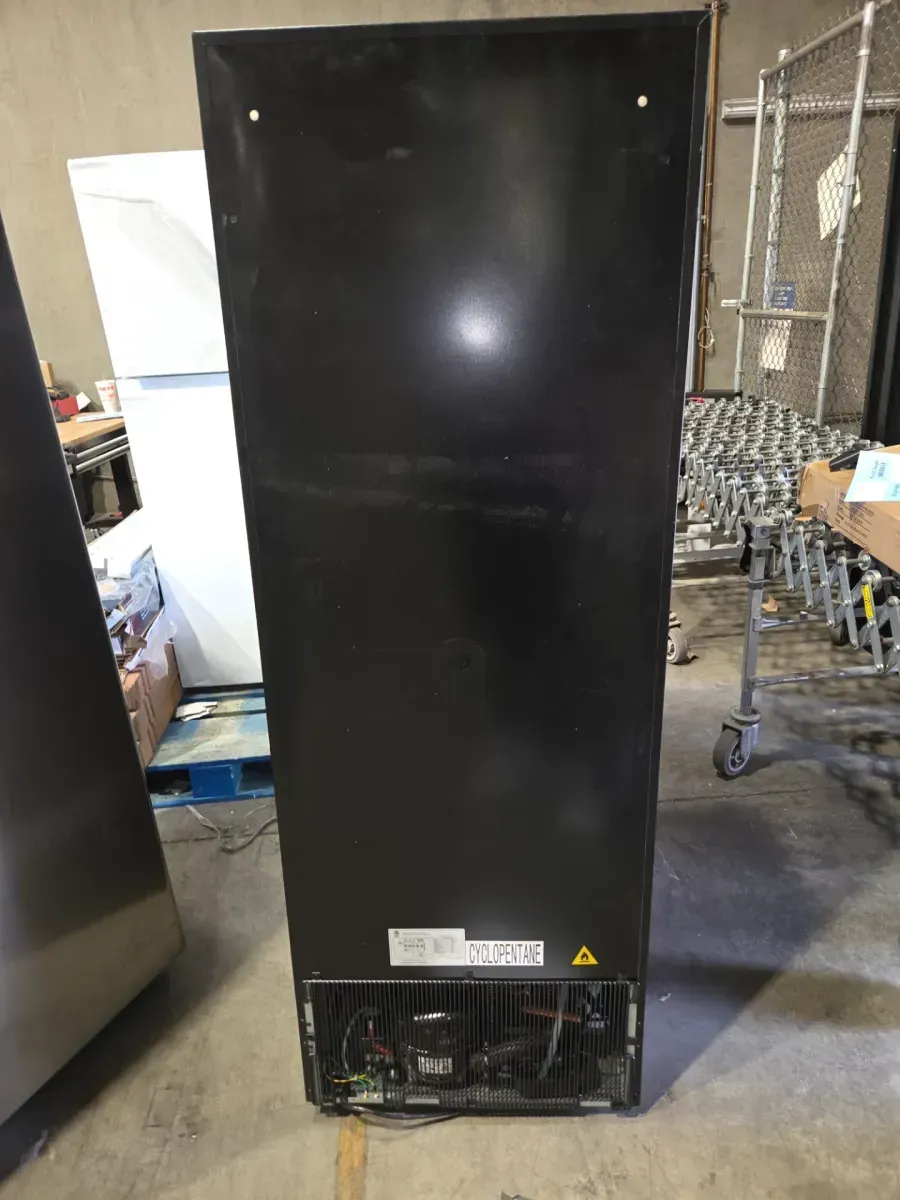 ***It's missing a little leg.***1 in Dual Zone Cellar Cooling Unit Wine Refrigerator in Silver 165Plus Bottles Wine Cooler with 2 Door Handles - image 5