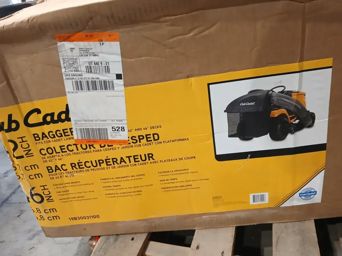 Original Equipment 42 in. and 46 in. Double Bagger for Cub Cadet, Troy-Bilt and Craftsman Riding Mowers (2015 and After) - image 3