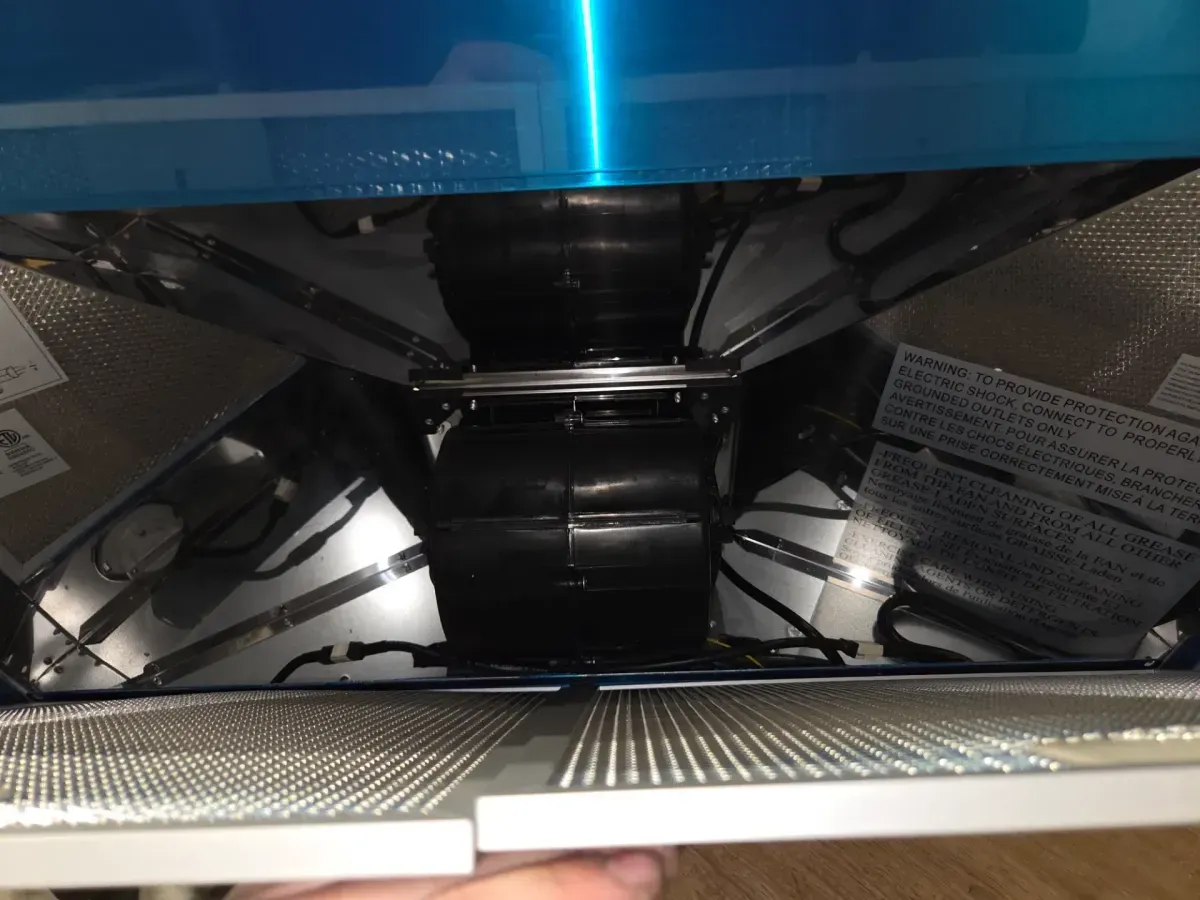 30 in. 217 CFM Convertible Kitchen Wall Mount Range Hood in Stainless Steel with Push Control, LEDs and Carbon Filters - image 4