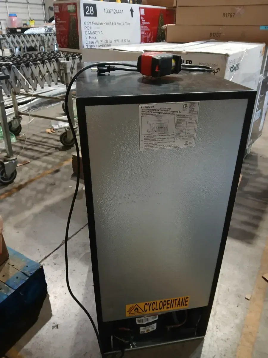 15 in. 100 (12 oz.) Cans Beverage Cooler Refrigerator Soda Drink Mini Fridge Built-in or Freestanding Frost-Free - image 4