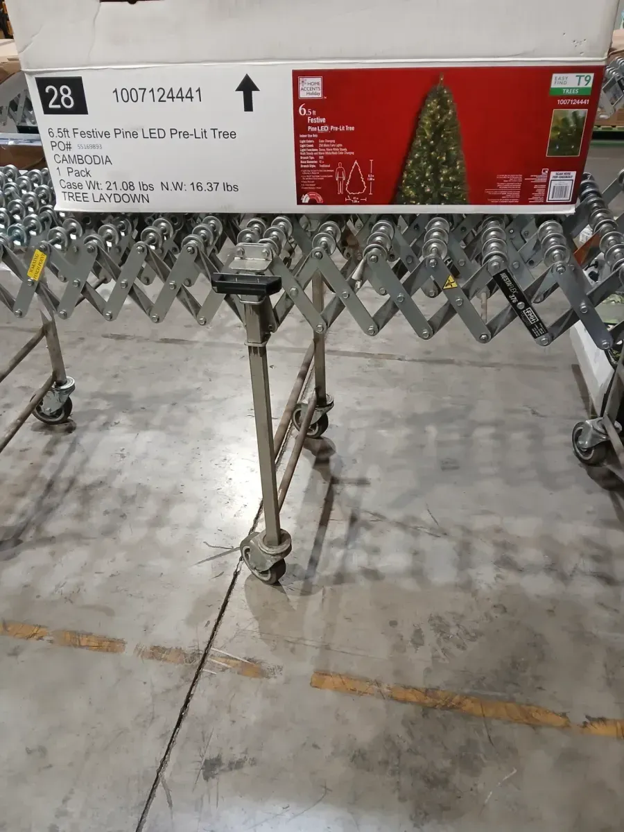 4.5 ft. North Valley Blue Spruce Artificial Christmas Tree with Clear Lights - image 2