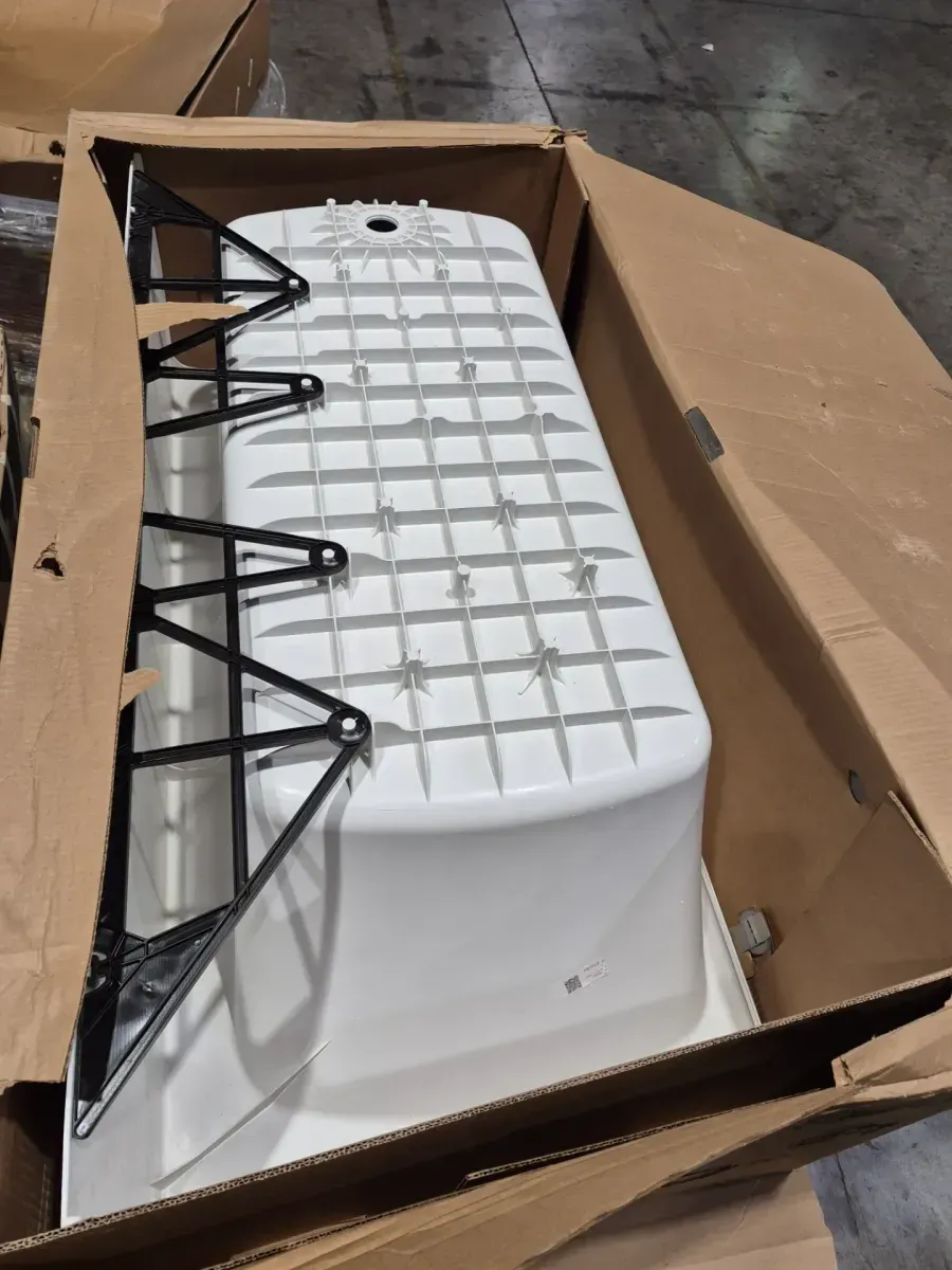 60-inch Right-Hand Drain Alcove Bathtub in White - image 3