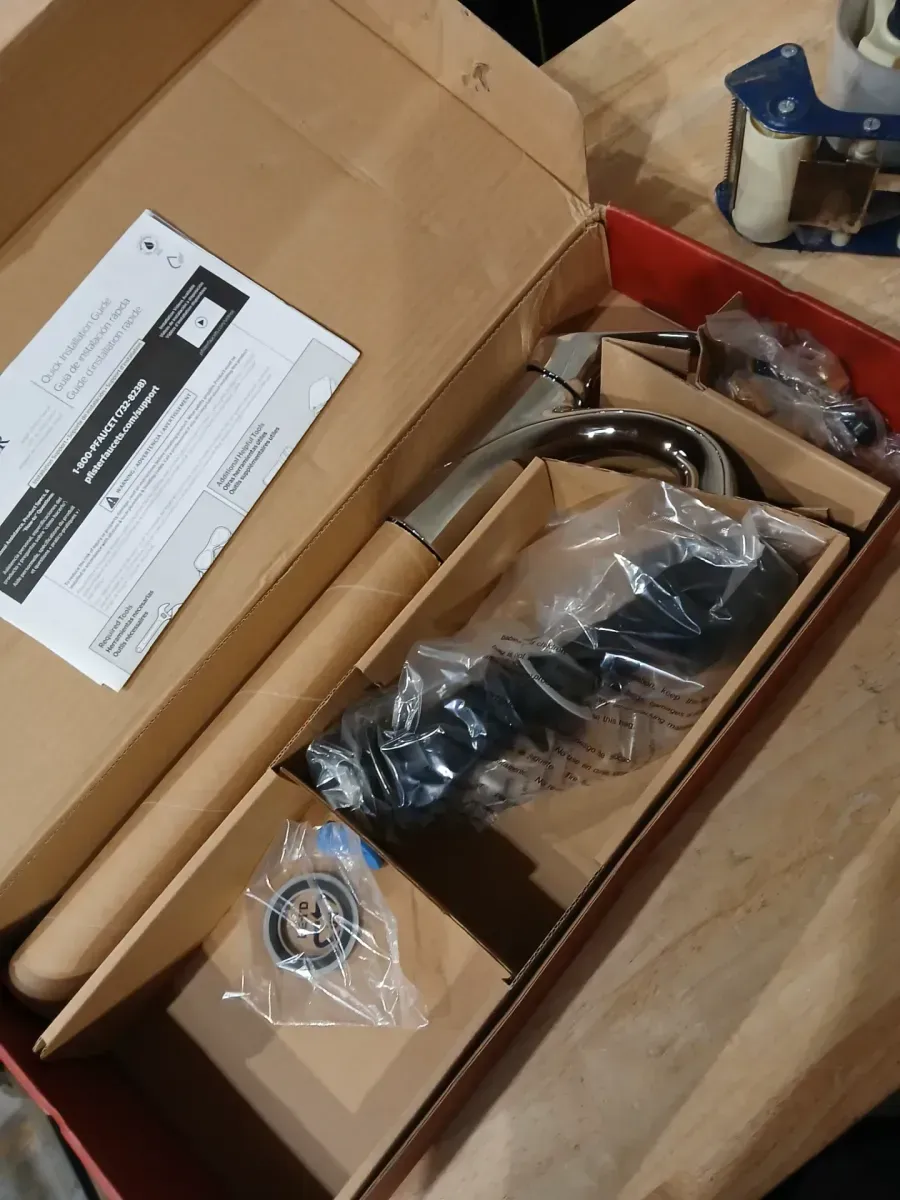 Weller Single Control Bathroom Faucet Polished Chrome - image 2