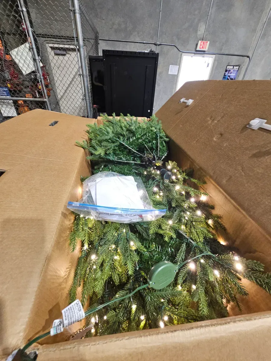 Home Decorators Collection 7.5 ft Candlelit Tannenbaum Balsam Fir LED Pre-Lit Artificial Christmas Tree - image 2