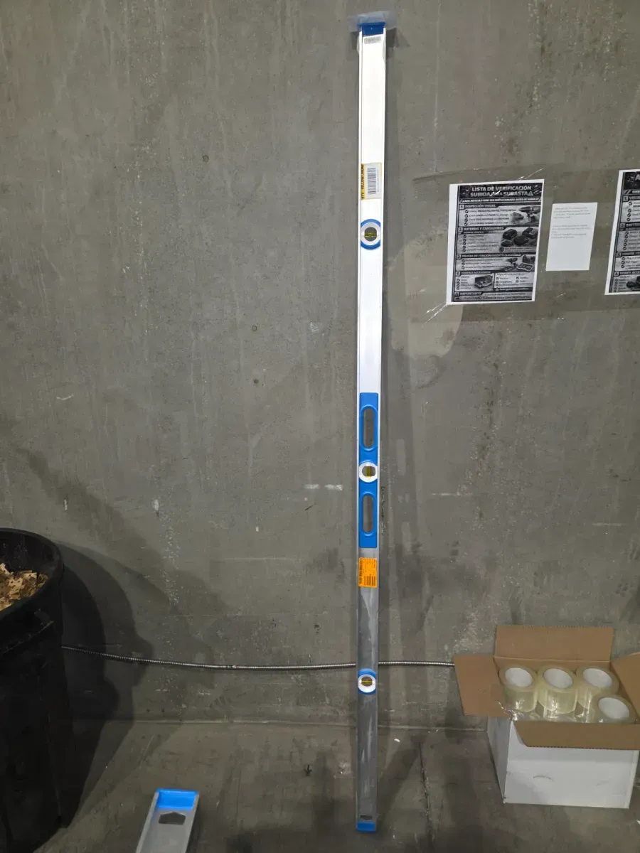 78 in. Aluminum Magnetic I-Beam Level - image 2