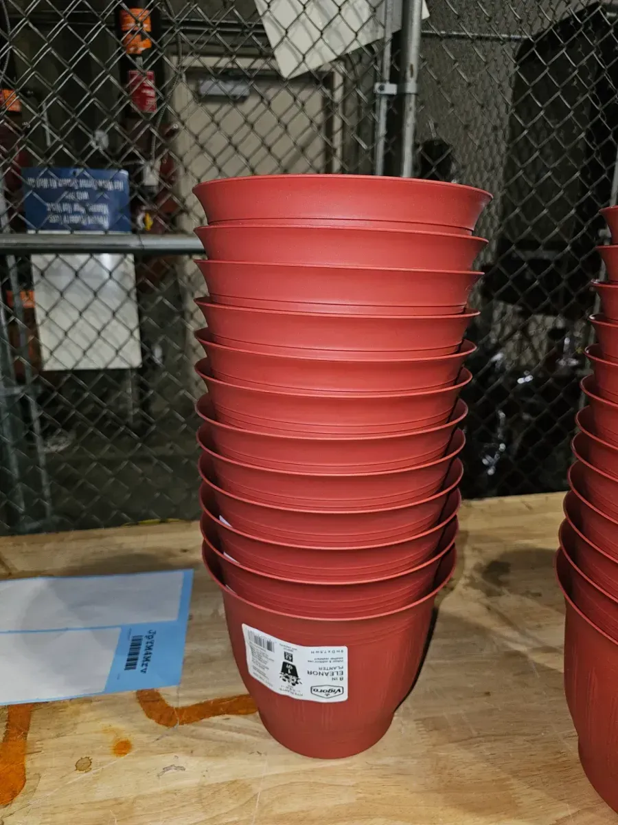 Vigor Eleanor 9-inch Terracotta Plastic Planter - image 2