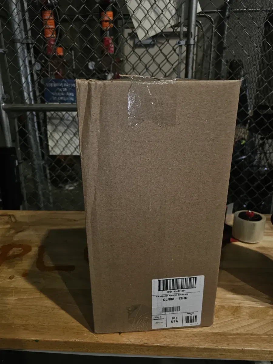 Vigor Eleanor 9-inch Terracotta Plastic Planter - image 2