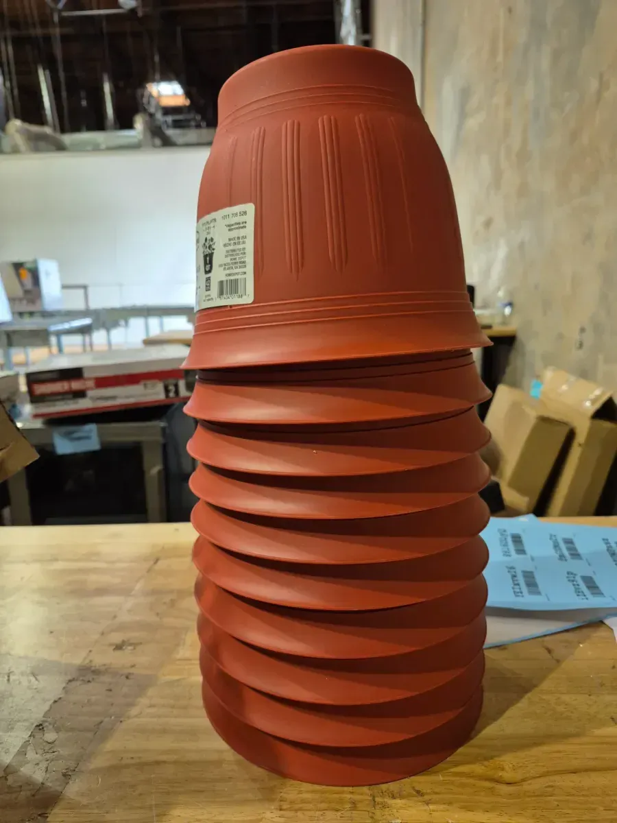 Vigor Eleanor 9-inch Terracotta Plastic Planter - image 3