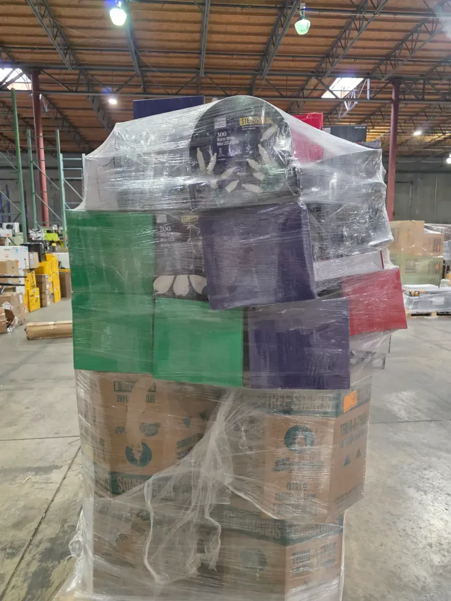 Pallet of Assorted Christmas Decorations and Supplies - image 6