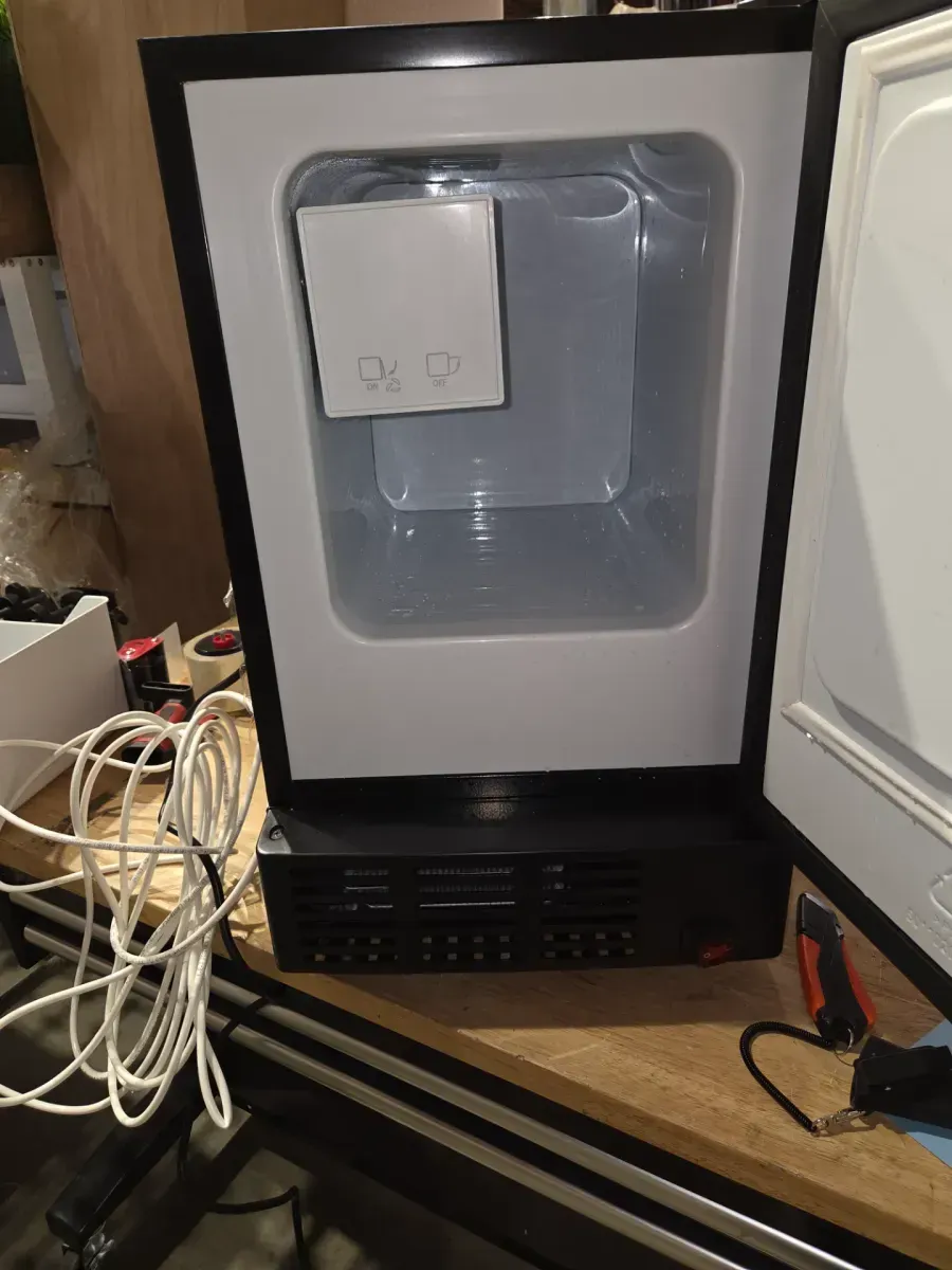 Whynter UIM-155x Built-In Undercounter Ice Maker - image 2