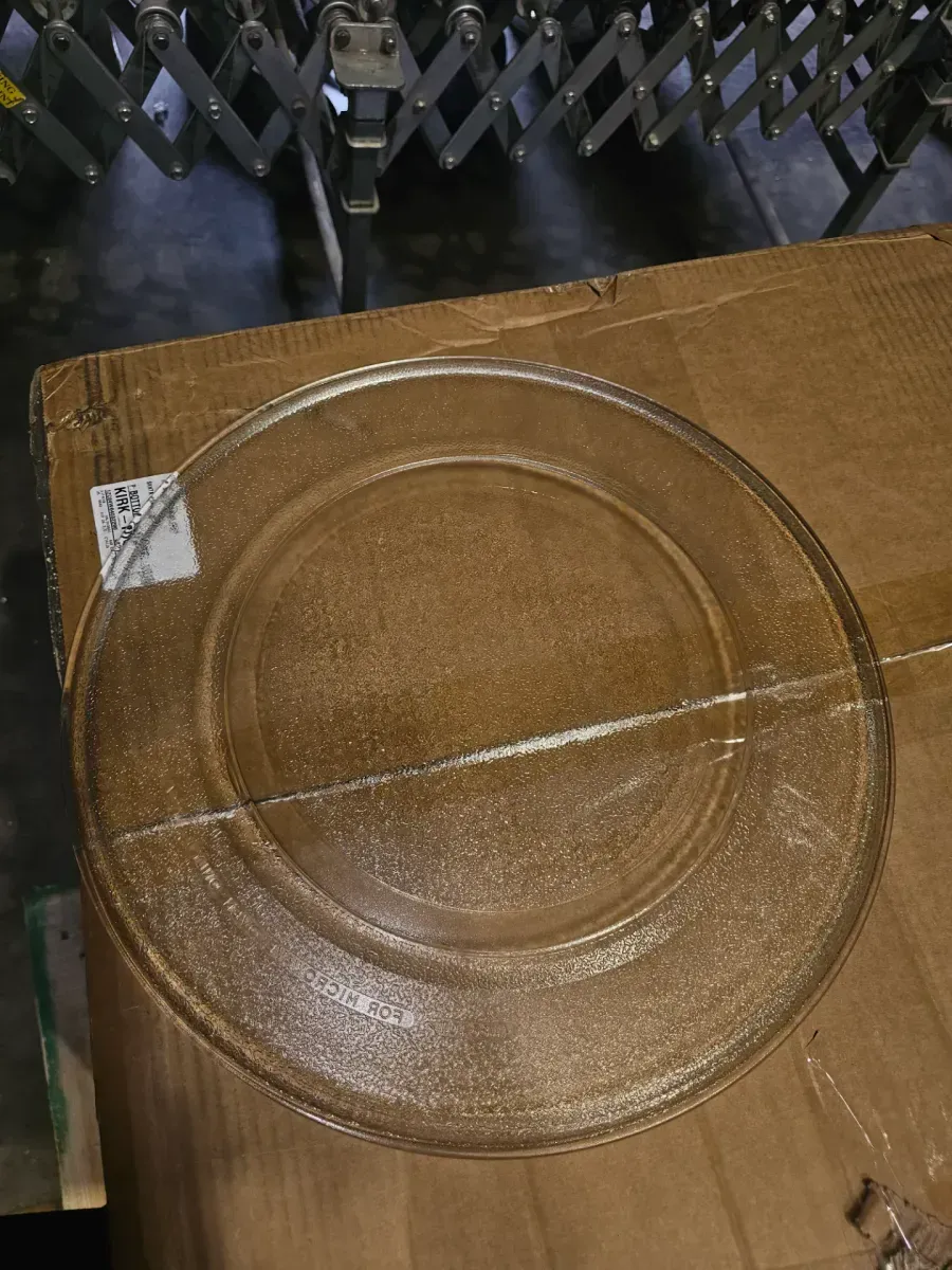 ***Not Working ***1.9 cu. ft. 900 W Countertop Microwave in Stainless Steel with Sensor Cook - image 2