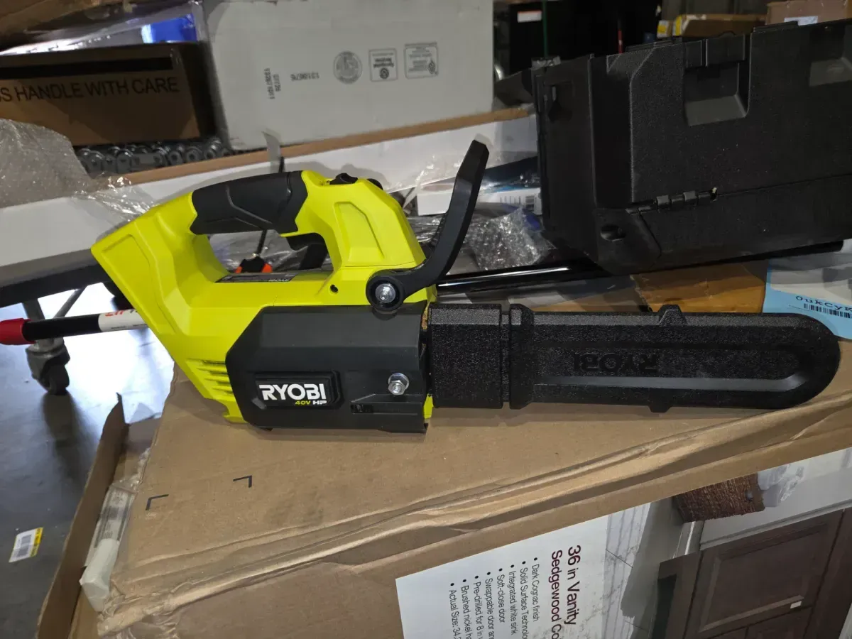 ***It doesn't come with the battery.***40V HP Brushless 12 in. Top Handle Battery Chainsaw with 4.0 Battery and Charger - image 4