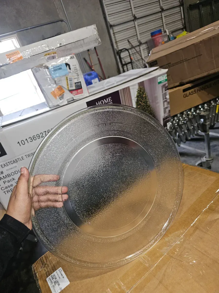 ***Not Working ***1.9 cu. ft. 900 W Countertop Microwave in Stainless Steel with Sensor Cook - image 3