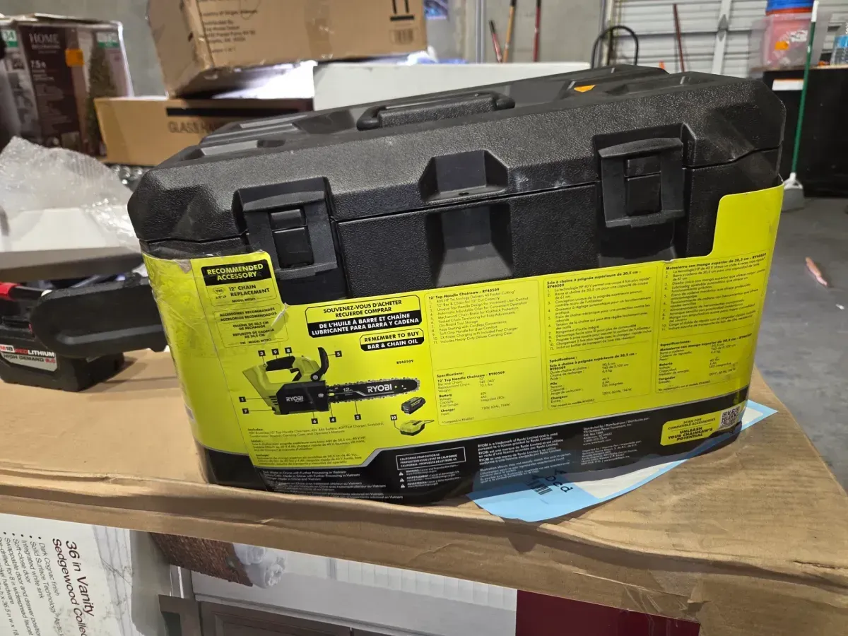 ***It doesn't come with the battery.***40V HP Brushless 12 in. Top Handle Battery Chainsaw with 4.0 Battery and Charger - image 5