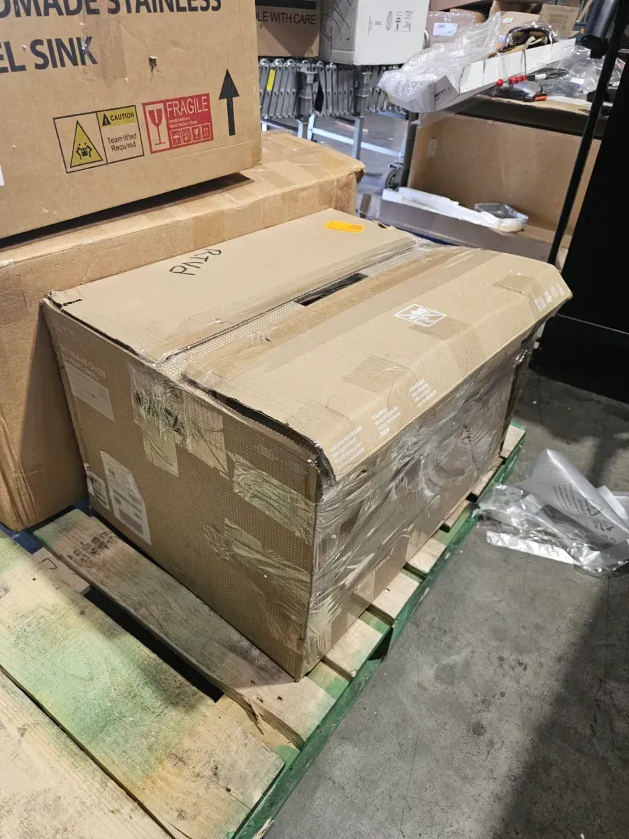 ***Not Working ***1.9 cu. ft. 900 W Countertop Microwave in Stainless Steel with Sensor Cook - image 8