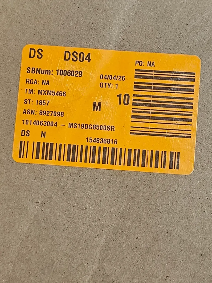 ***Not Working ***1.9 cu. ft. 900 W Countertop Microwave in Stainless Steel with Sensor Cook - image 9