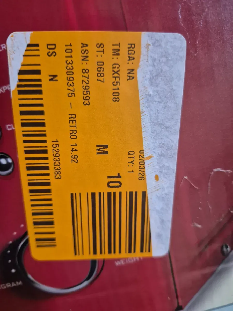 Retro 14.92 in. Wide 1.1 cu. ft. Electric 1000-Watts Microwave Red with Child Safety Lock - image 2