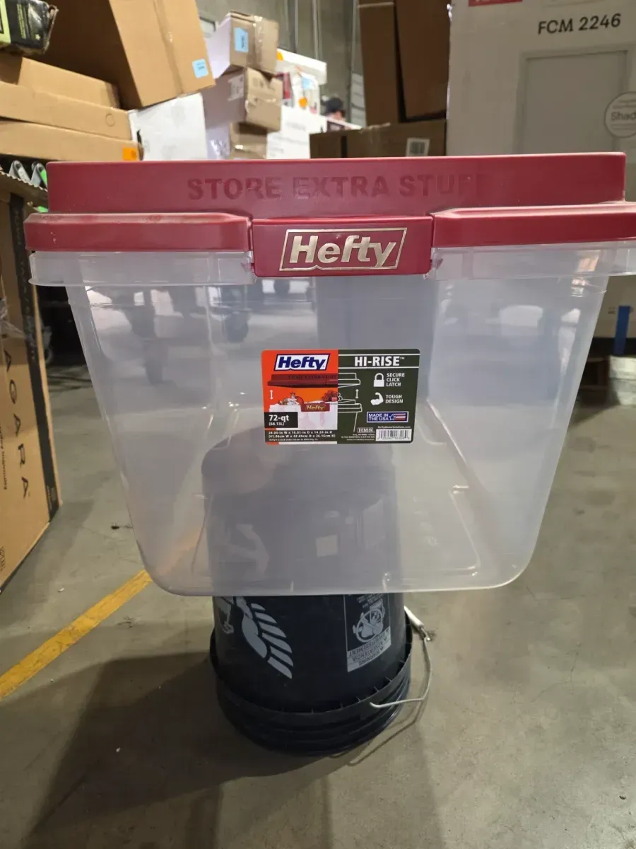 ***pack of 8***72 Qt Hi Rise Lid Storage Container Holiday Assortment - image 3