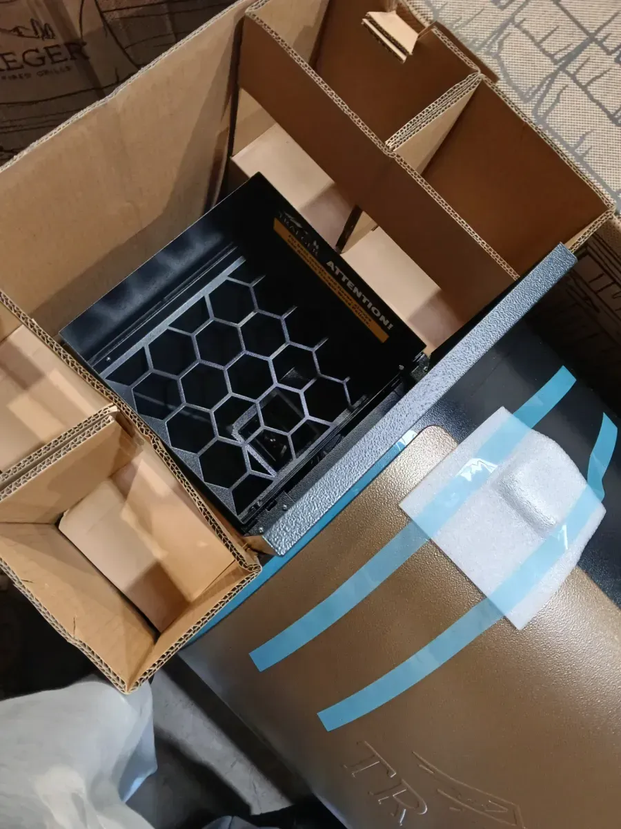 Pro 575/22 Grill Cover, Drip Tray Liners (5-Pack), Bucket Liners (5-Pack), Pro 22 Grill, and Pro Blend Pellets 30 lb Bag - image 3