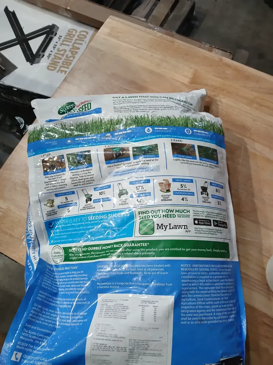 Turf Builder 16 lbs. Grass Seed Sun and Shade Mix with Fertilizer and Soil Improver Thrives in a Variety of Conditions - image 3