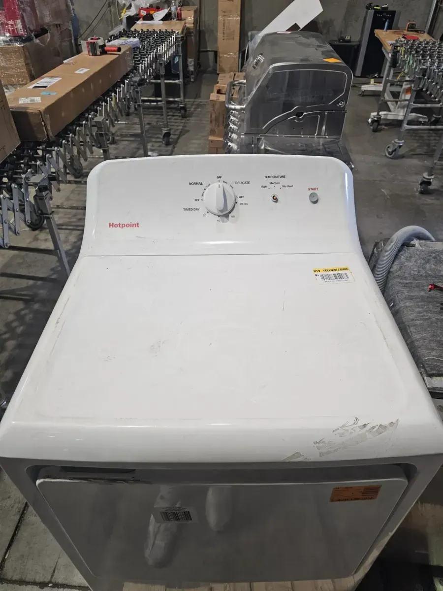 Hotpoint 6.2 cu. ft. vented Gas Dryer in White with Auto Dry - image 9