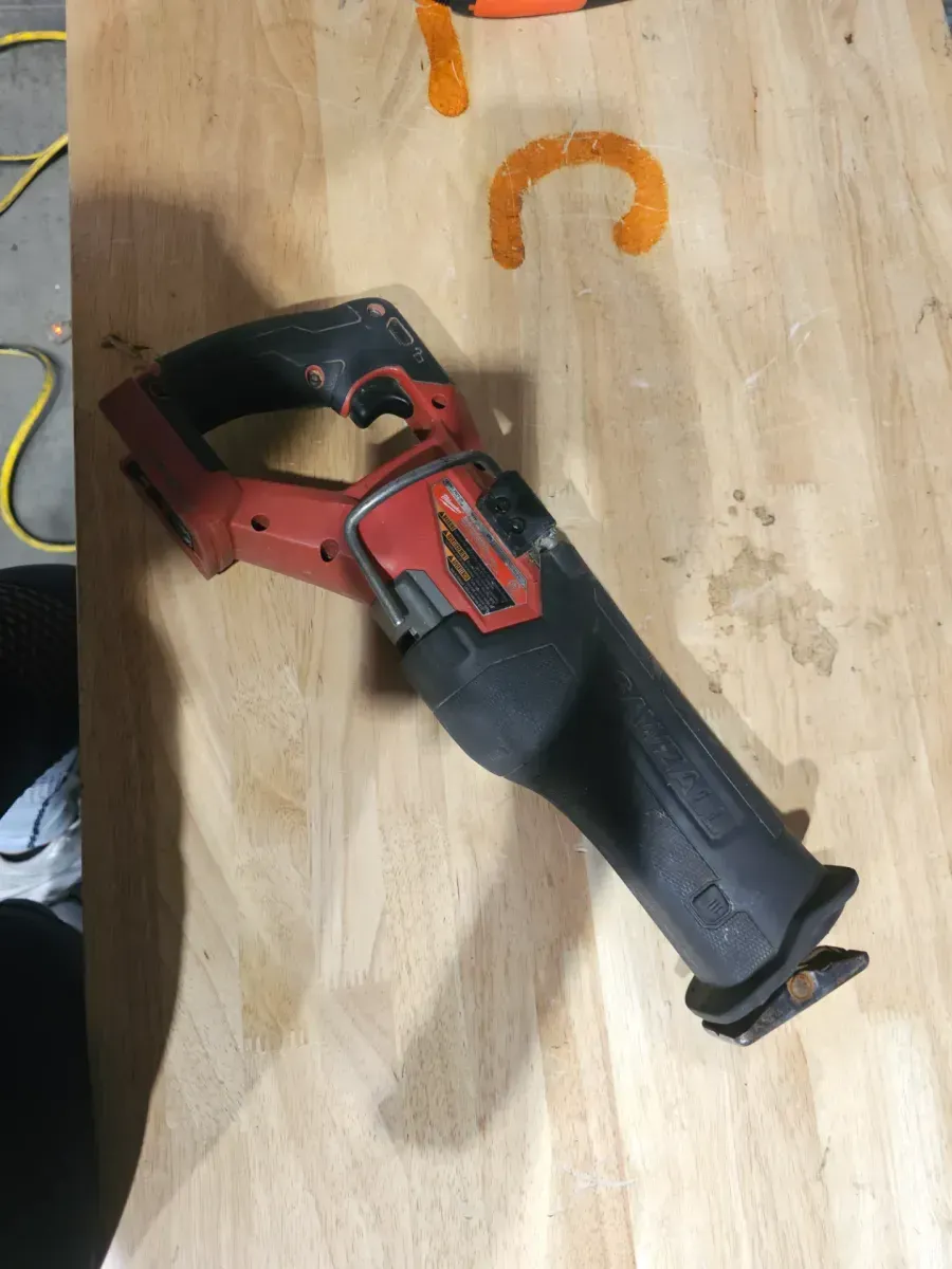 *Tool Only*M18 FUEL 18V Lithium-Ion Brushless Cordless SAWZALL Reciprocating Saw Kit W/one 5.0 Ah Batteries, Charger and Case - image 2