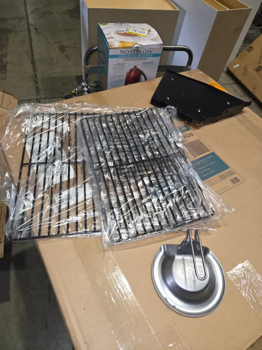 Woodridge Pro Wi-Fi Pellet Grill and Smoker in Black - image 6