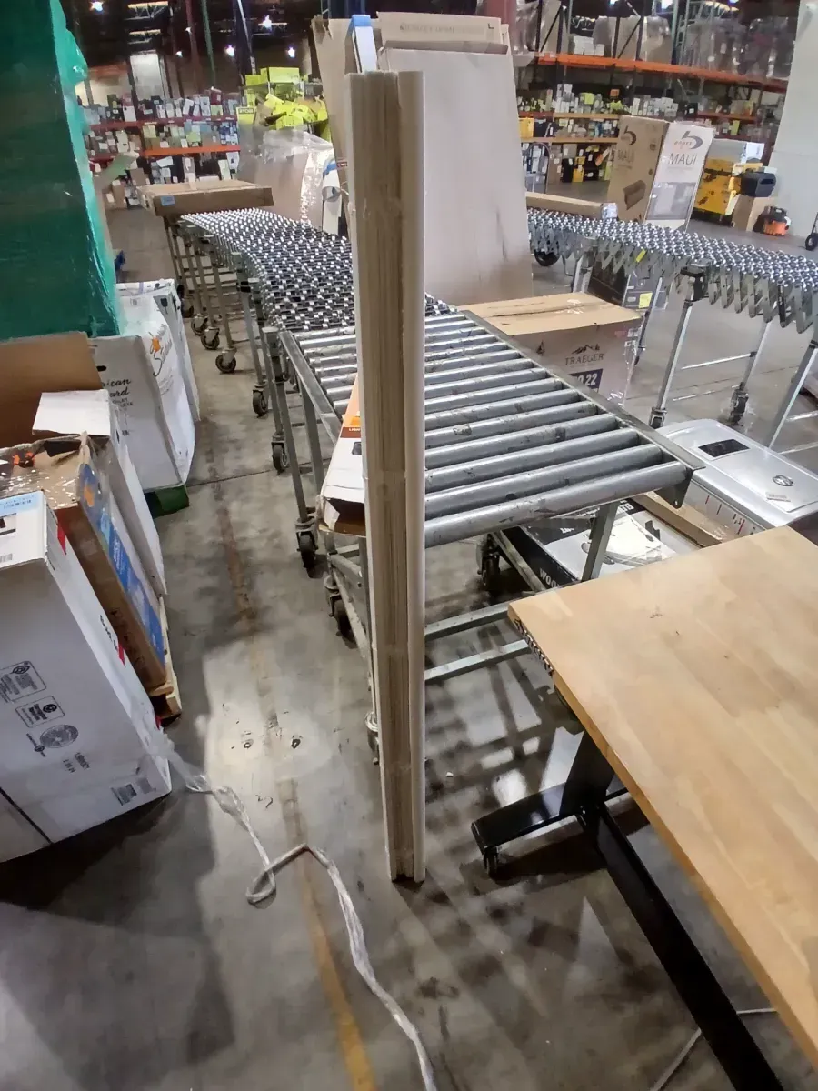 Pre-Cut 64 in. W x 64 in. L Cordless Light Filtering White Vinyl Mini Blind with 1 in. Slats - image 3