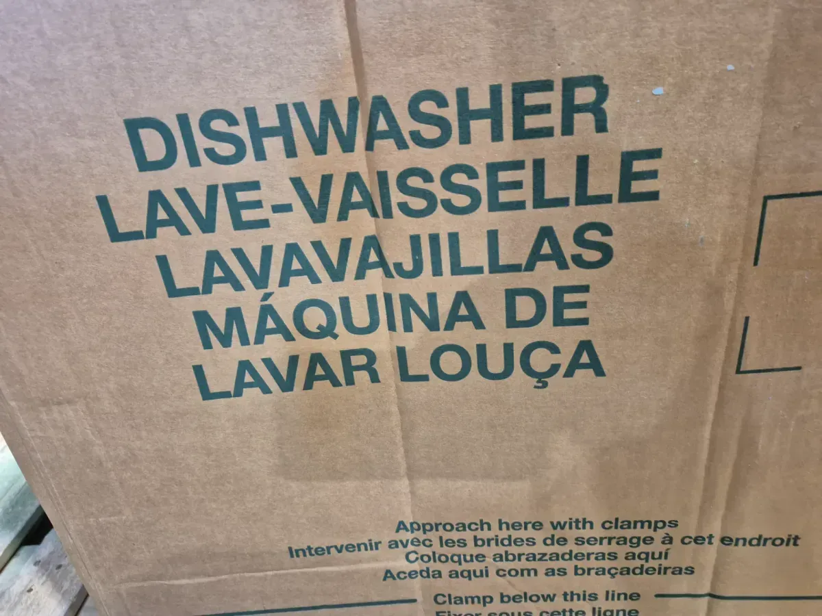 Whirlpool 24 in. Top Control Built-In Tall Tub Dishwasher in Fingerprint Resistant Stainless Steel with 5-Cycles 55 dBA - image 3