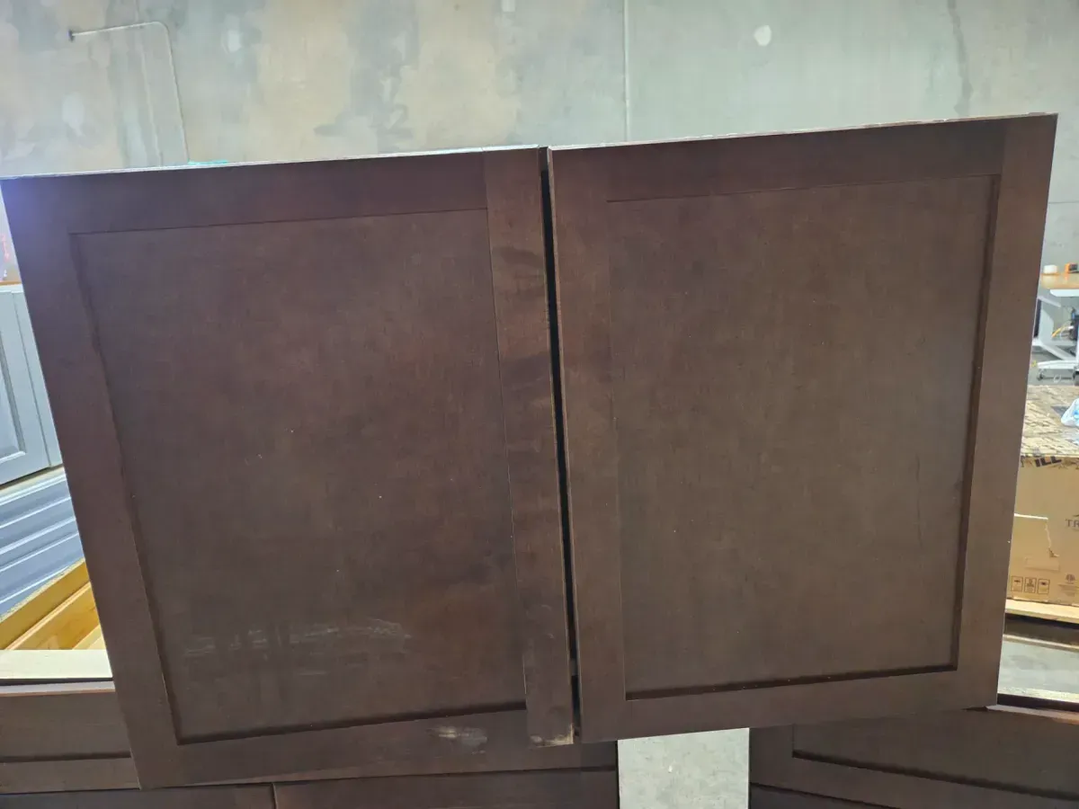 Set of 4 cabinets ( 1 upper and 3 lower)  - image 3