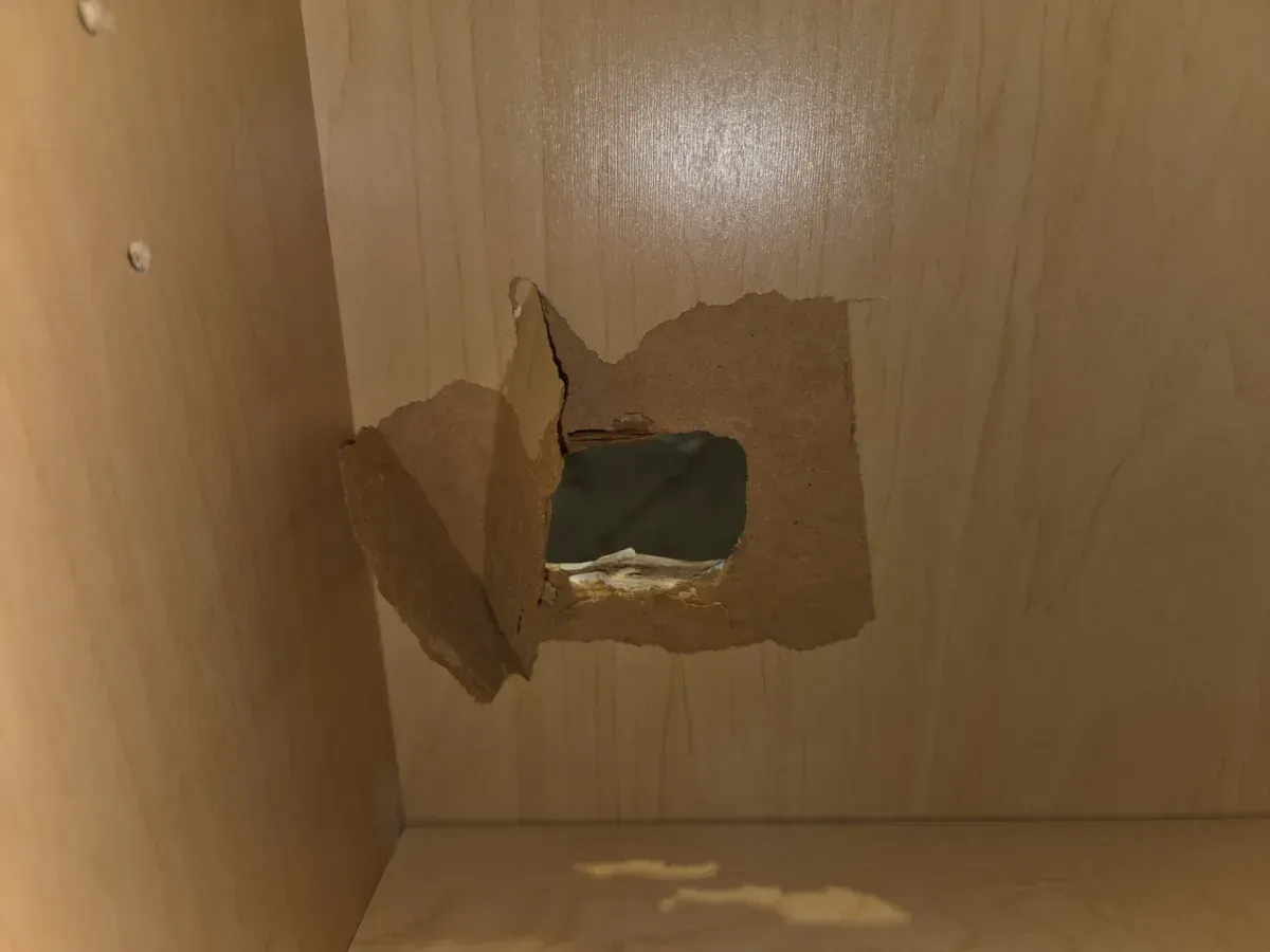 Set of 4 cabinets ( 1 upper and 3 lower)  - image 6