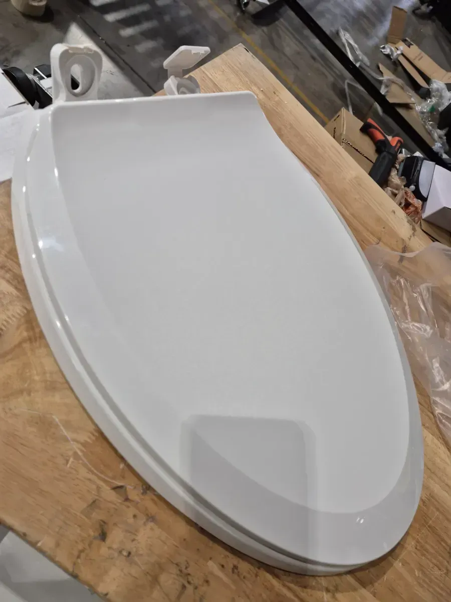 Cadet Elongated Antimicrobial Soft Close Toilet Seat in White - image 3