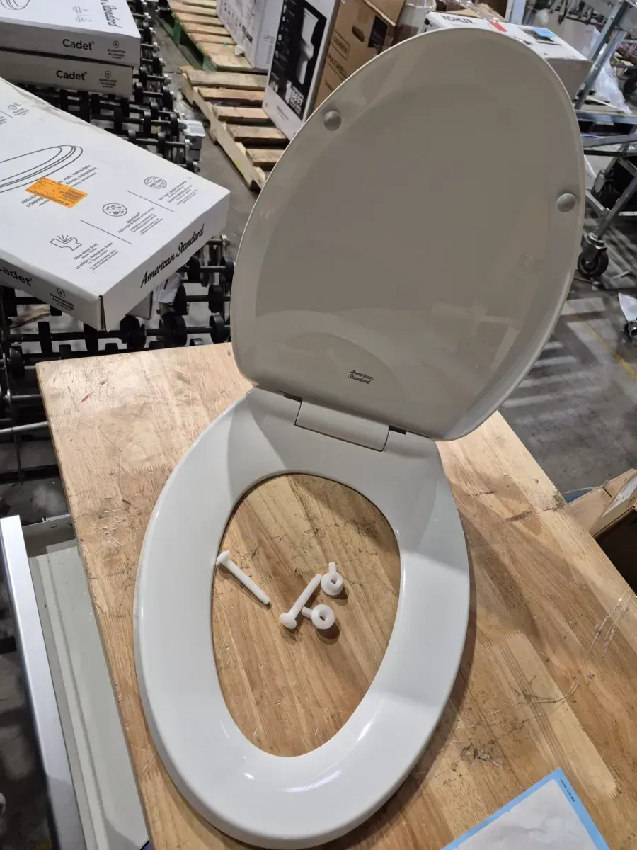 Cadet Elongated Antimicrobial Soft Close Toilet Seat in White - image 3