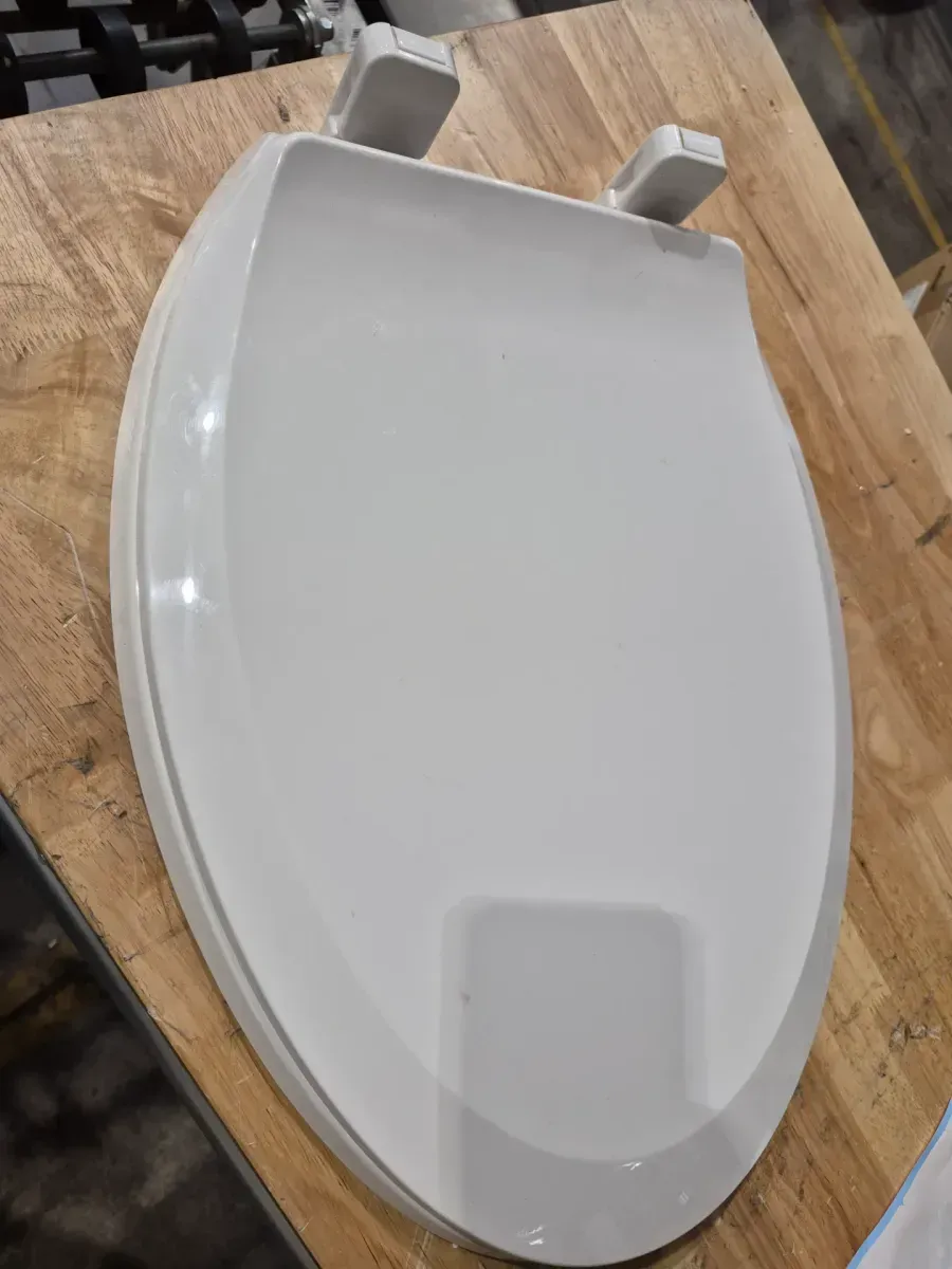 Cadet Elongated Antimicrobial Soft Close Toilet Seat in White - image 4