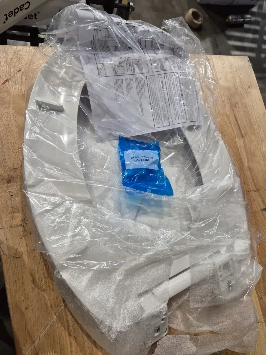 Cadet Elongated Antimicrobial Soft Close Toilet Seat in White - image 3